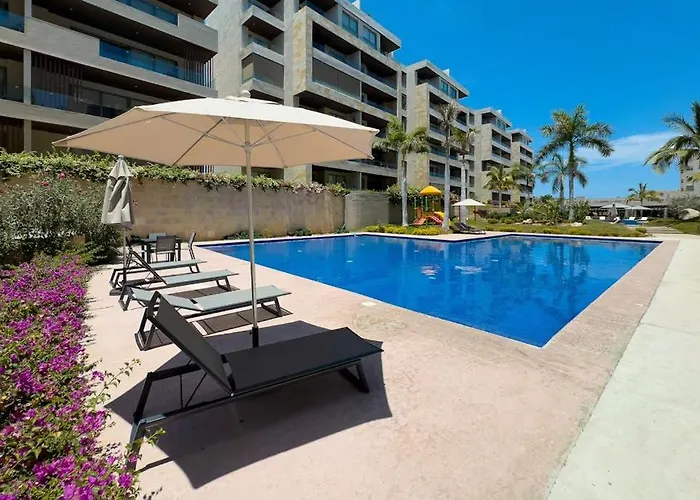 Elegant With Heated Pool, Pickleball, Gym & Garden Views Cabo San Lucas