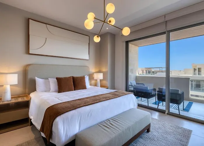 Ferienhaus Elegant With Heated Pool, Pickleball, Gym & Garden Views Cabo San Lucas