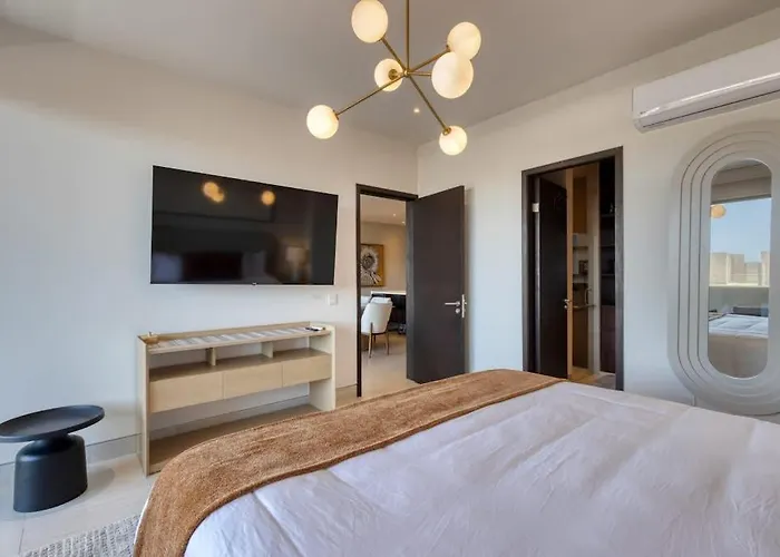 Elegant With Heated Pool, Pickleball, Gym & Garden Views Ferienhaus Cabo San Lucas