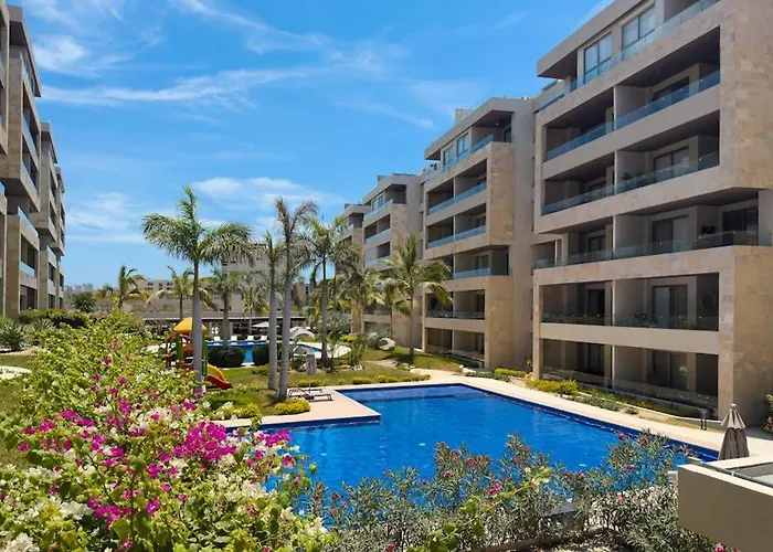 Ferienhaus Elegant With Heated Pool, Pickleball, Gym & Garden Views Cabo San Lucas